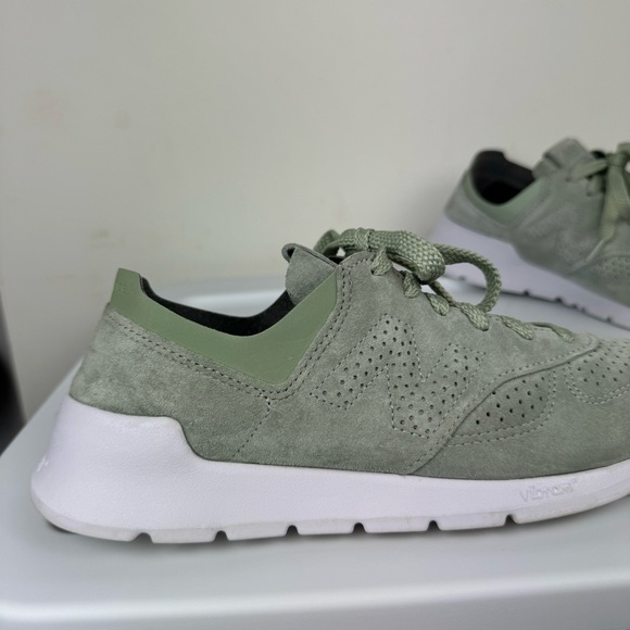New Balance 1978 Green Suede Sneakers Sz 9 Made in USA Vibram Sole main image 11